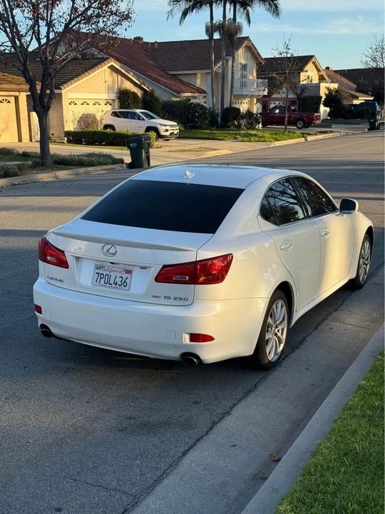2007 Lexus IS 2nd Gen - Image 5 of 12