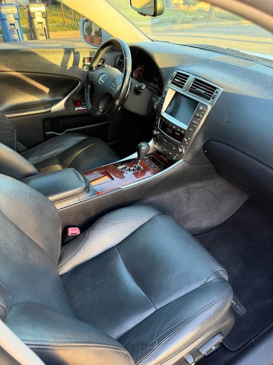 2007 Lexus IS 2nd Gen - Image 10 of 12