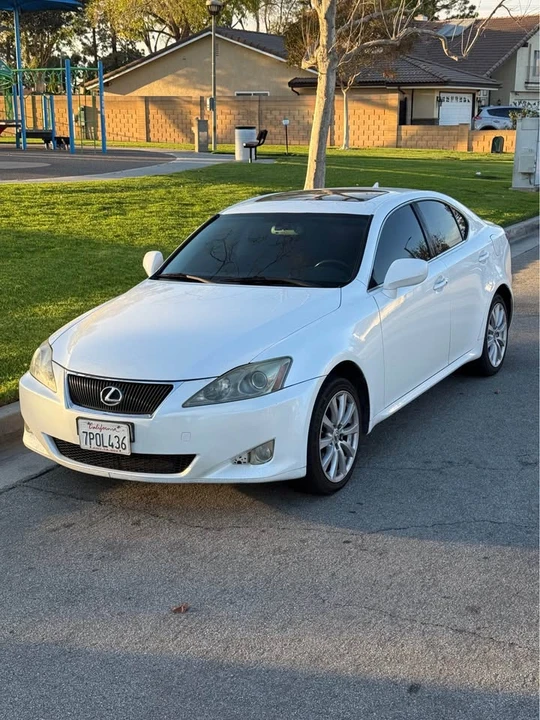 2007 Lexus IS 2nd Gen - Image 2 of 12