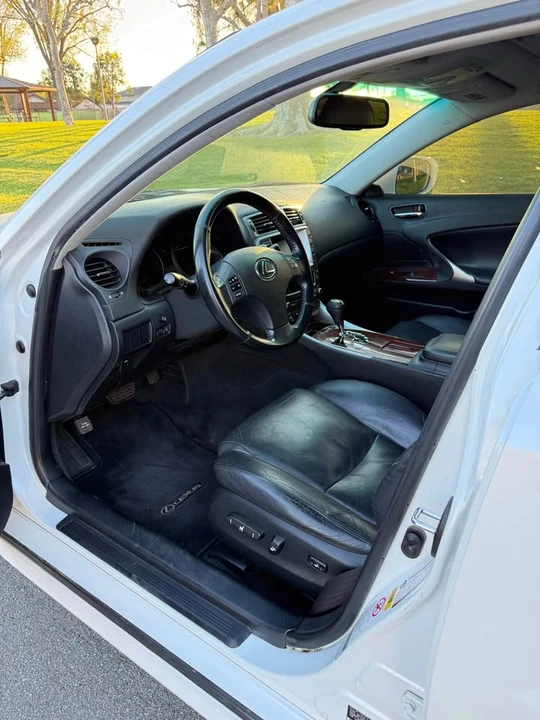 2007 Lexus IS 2nd Gen - Image 7 of 12