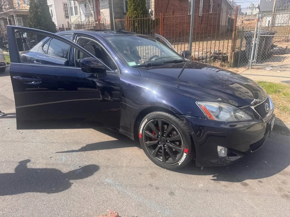 2007 Lexus IS 2nd Gen - Image 2 of 4