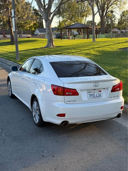 2007 Lexus IS 2nd Gen - Image 4 of 12