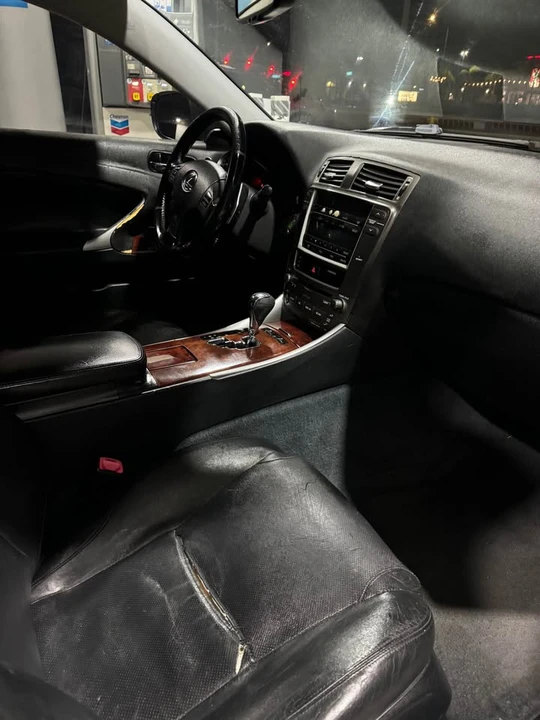2007 Lexus IS 2nd Gen - Image 6 of 9