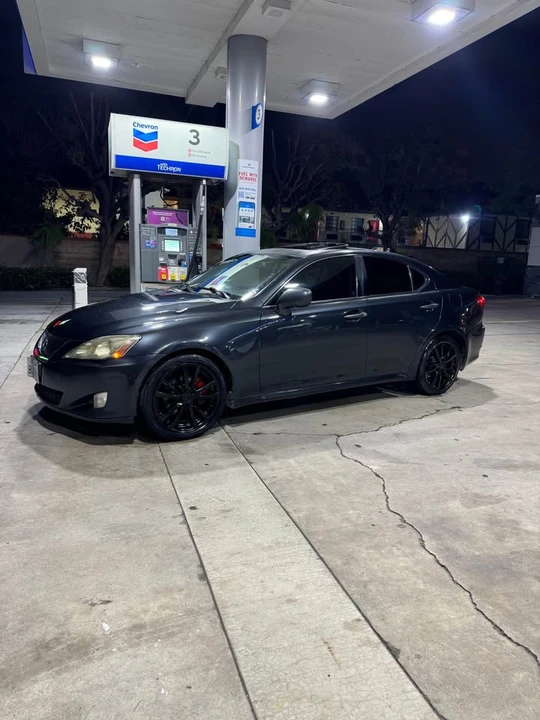 2007 Lexus IS 2nd Gen - Image 2 of 9