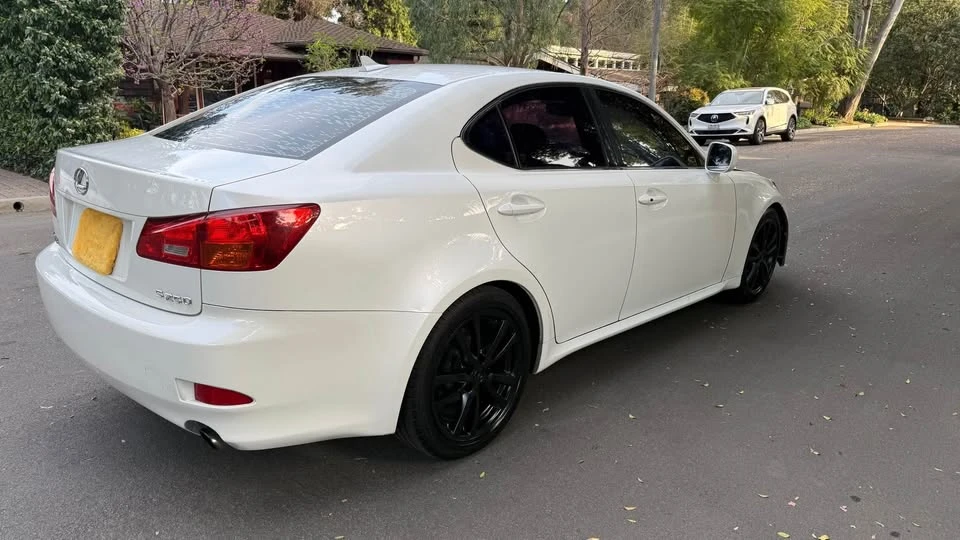 2007 Lexus IS 2nd Gen - Image 4 of 9