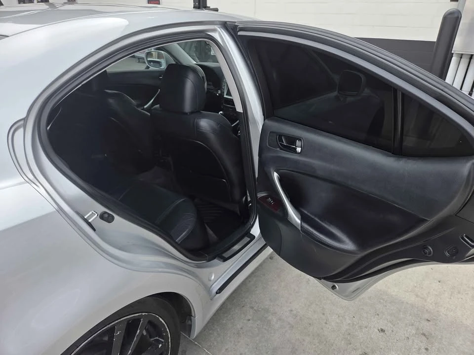 2007 Lexus IS 2nd Gen - Image 11 of 14