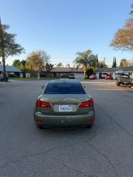 2007 Lexus IS 2nd Gen - Image 4 of 11