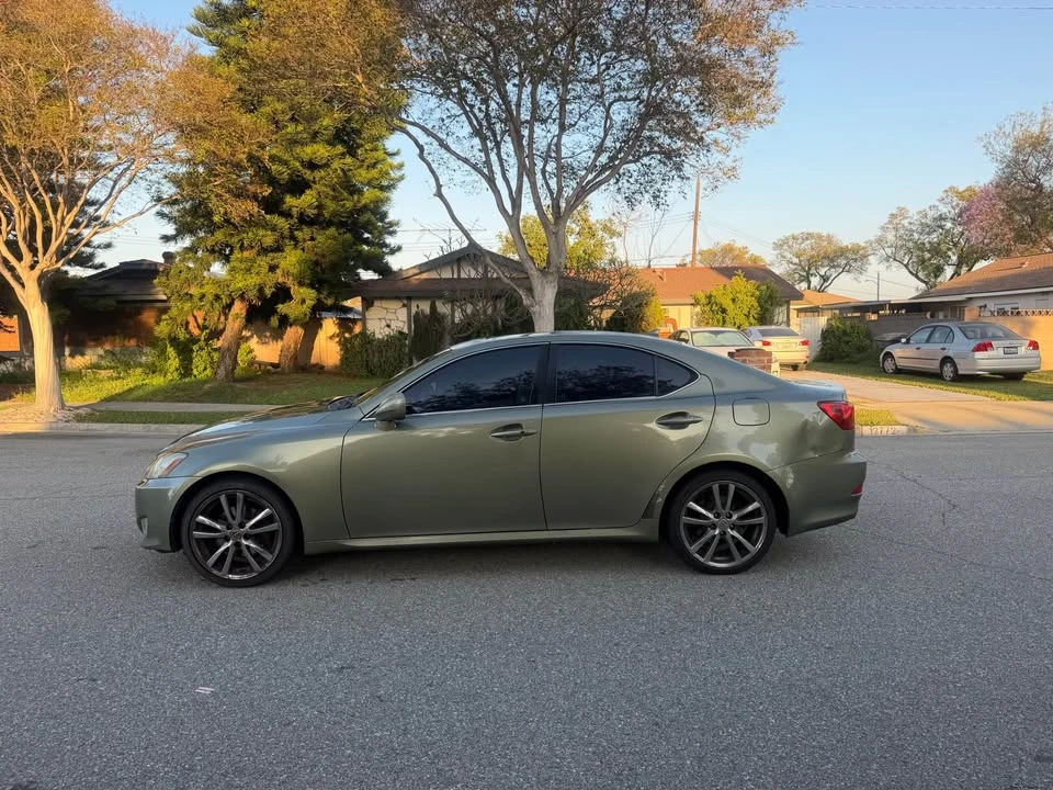 2007 Lexus IS 2nd Gen - Image 7 of 11