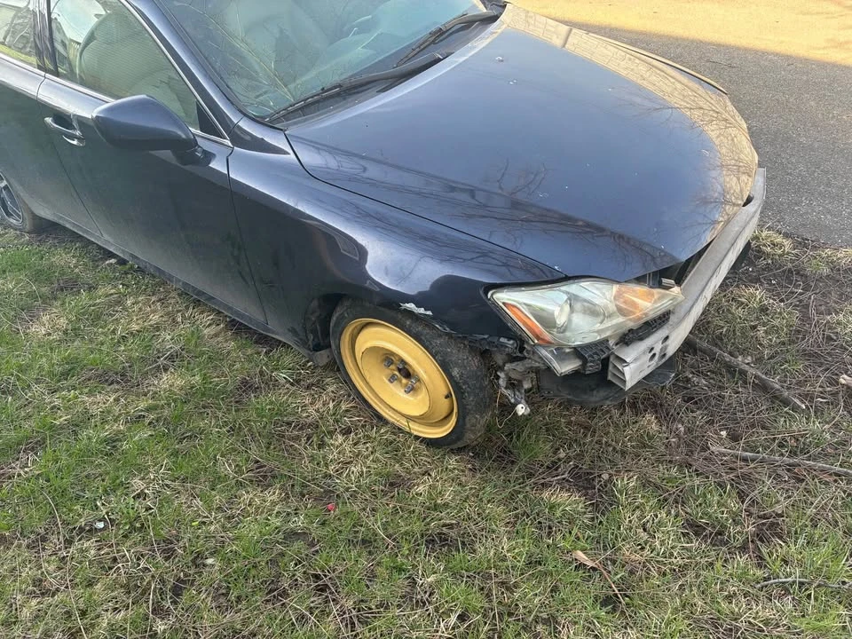 2007 Lexus IS 2nd Gen - Image 3 of 10