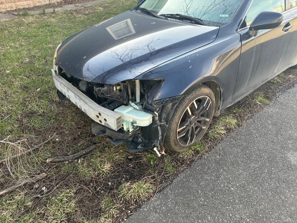 2007 Lexus IS 2nd Gen - Image 2 of 10
