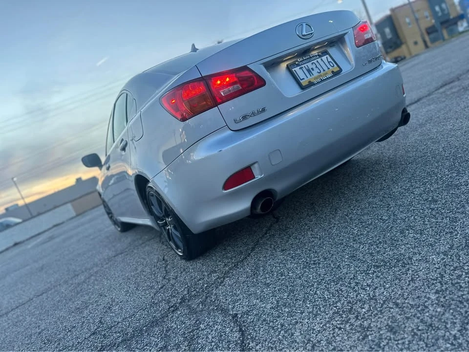 2007 Lexus IS 2nd Gen - Image 4 of 17