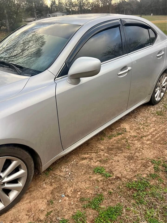 2007 Lexus IS 2nd Gen - Image 2 of 10