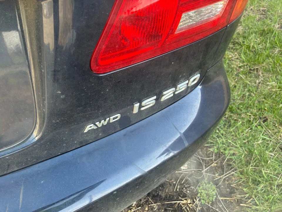 2007 Lexus IS 2nd Gen - Image 9 of 10