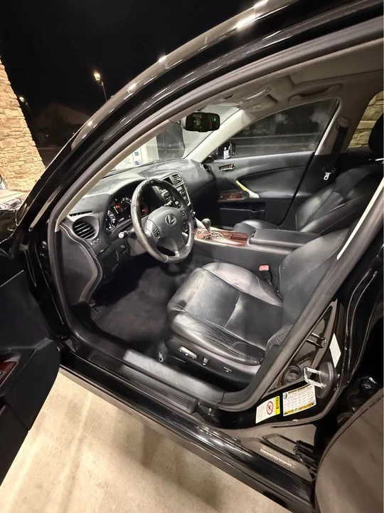 2007 Lexus IS 2nd Gen - Image 8 of 15