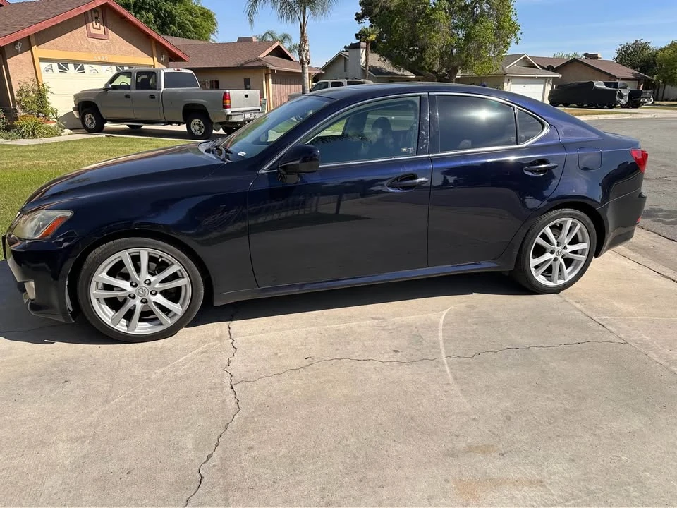 2007 Lexus IS 2nd Gen - Image 4 of 6