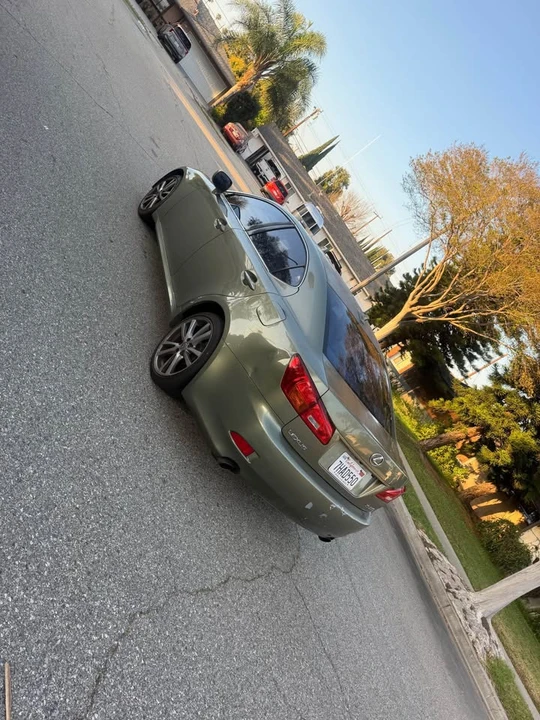 2007 Lexus IS 2nd Gen - Image 6 of 11