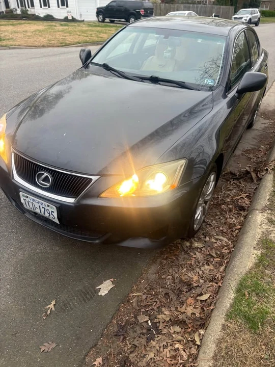 2007 Lexus IS 2nd Gen - Image 4 of 4