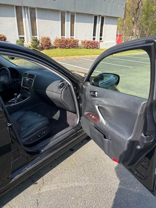 2007 Lexus IS 2nd Gen - Image 13 of 16