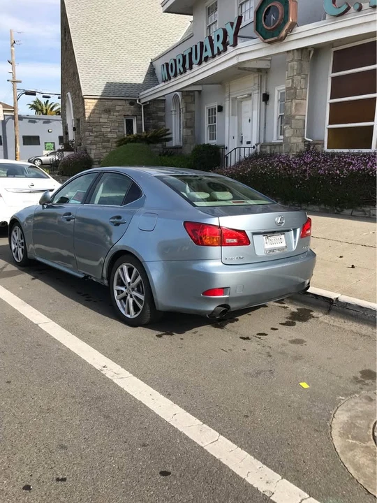 2007 Lexus IS 2nd Gen - Image 5 of 7