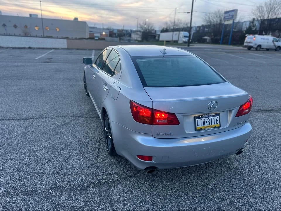 2007 Lexus IS 2nd Gen - Image 8 of 17
