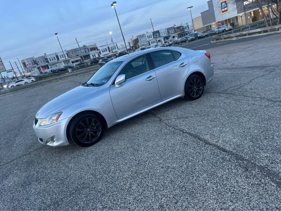 2007 Lexus IS 2nd Gen - Image 10 of 17