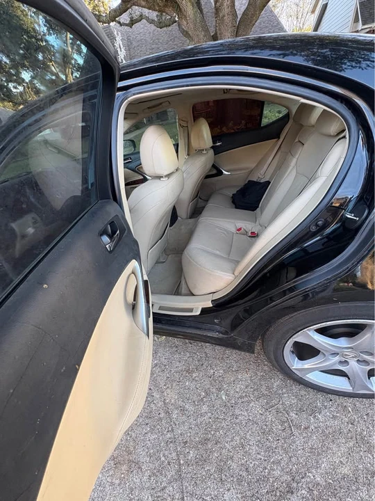 2007 Lexus IS 2nd Gen - Image 11 of 14