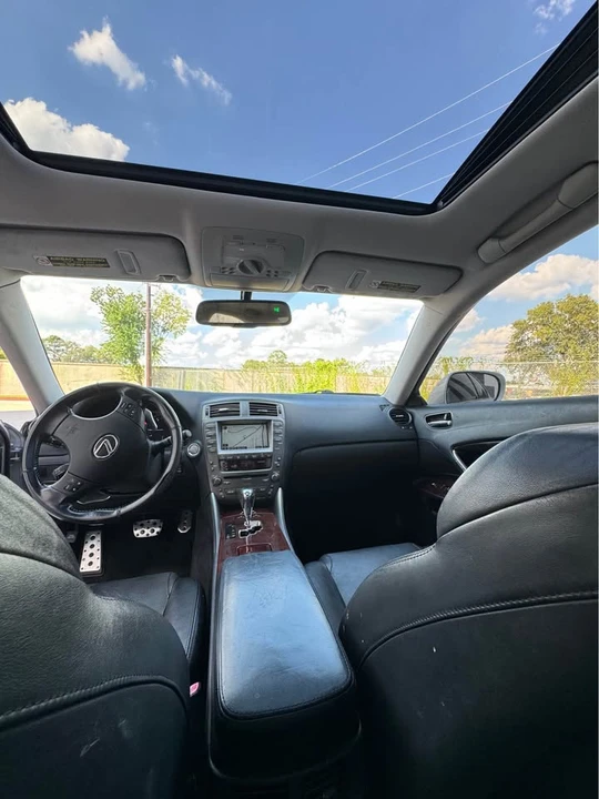 2007 Lexus IS 2nd Gen - Image 5 of 10