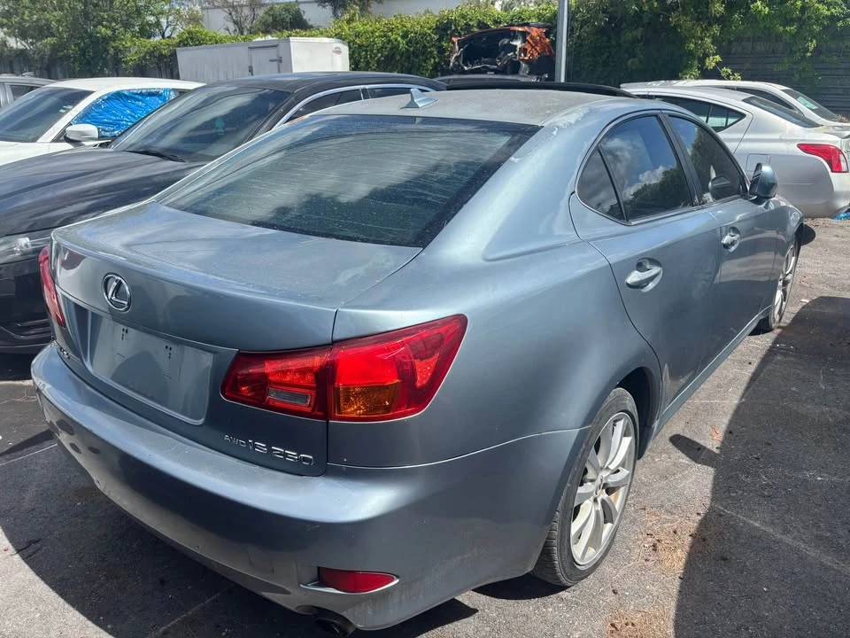2007 Lexus IS 2nd Gen - Image 10 of 11