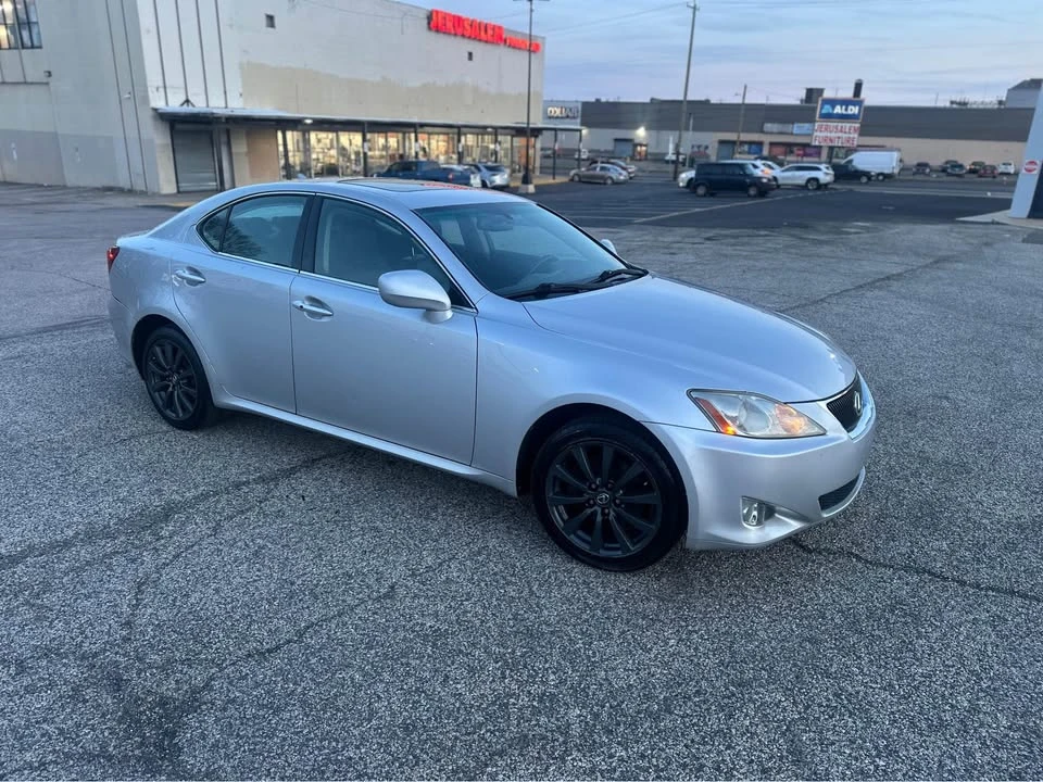 2007 Lexus IS 2nd Gen - Image 7 of 17