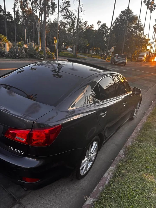 2007 Lexus IS 2nd Gen - Image 3 of 12