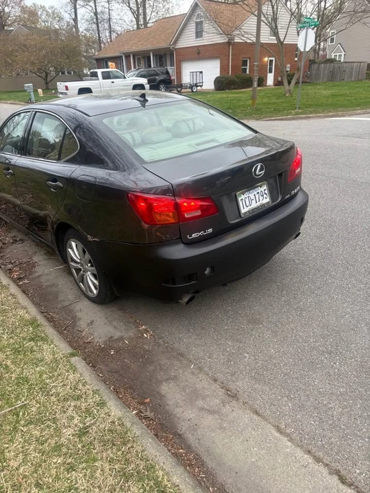 2007 Lexus IS 2nd Gen - Image 3 of 4