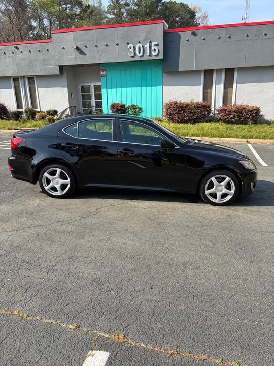 2007 Lexus IS 2nd Gen - Image 4 of 16
