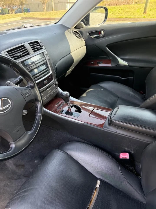 2007 Lexus IS 2nd Gen - Image 8 of 16