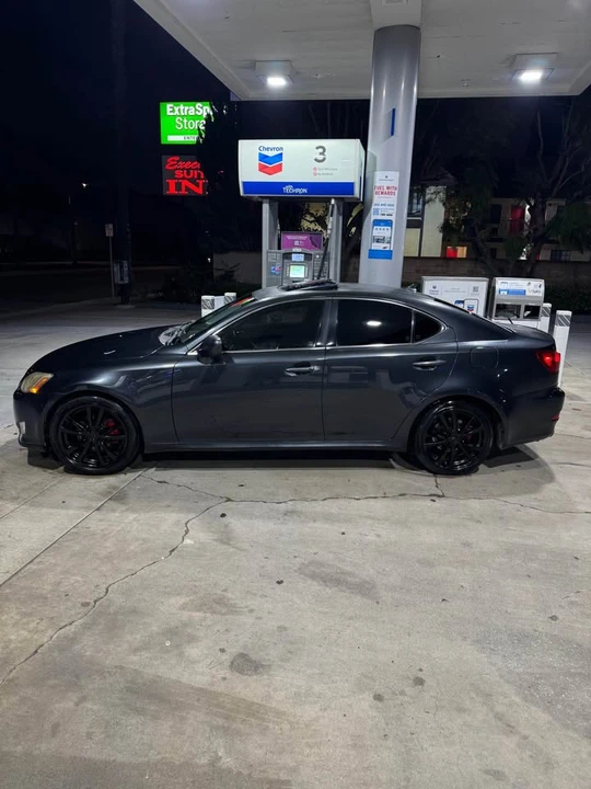 2007 Lexus IS 2nd Gen - Image 2 of 10