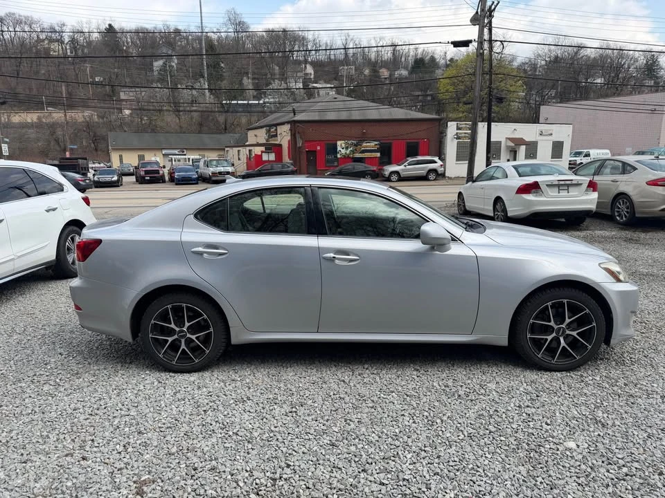 2007 Lexus IS 2nd Gen - Image 6 of 17