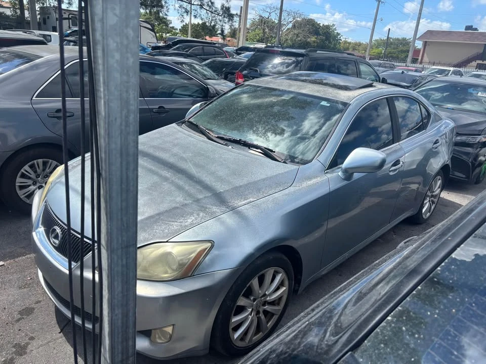 2007 Lexus IS 2nd Gen - Image 3 of 11