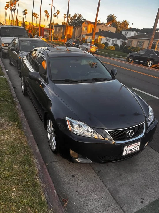 2007 Lexus IS 2nd Gen - Image 6 of 12