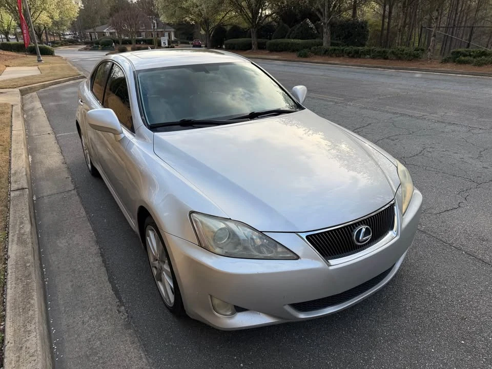 2007 Lexus IS 2nd Gen - Image 2 of 10