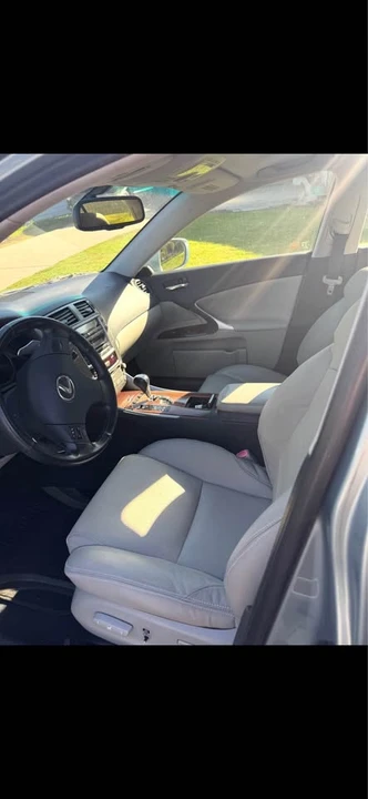 2007 Lexus IS 2nd Gen - Image 4 of 6