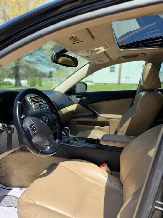 2007 Lexus IS 2nd Gen - Image 16 of 17