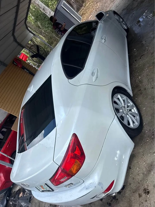 2007 Lexus IS 2nd Gen - Image 5 of 10