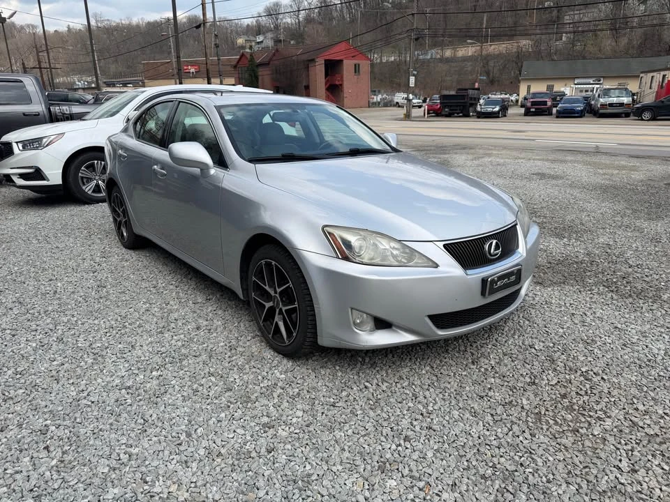 2007 Lexus IS 2nd Gen - Image 5 of 17
