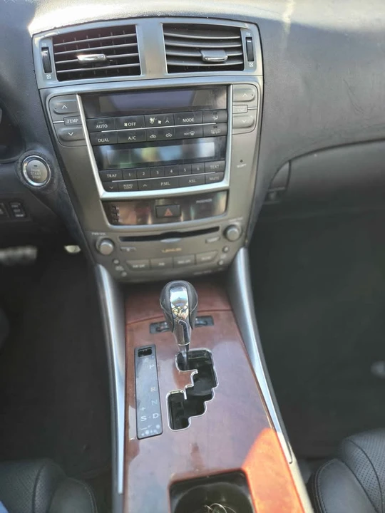 2007 Lexus IS 2nd Gen - Image 17 of 18