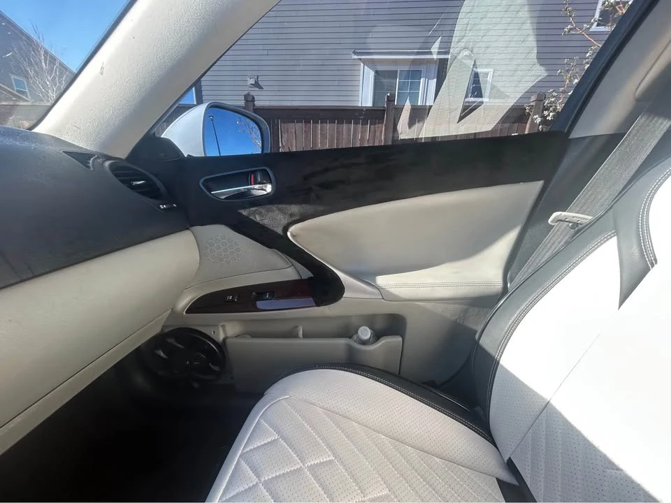 2007 Lexus IS 2nd Gen - Image 13 of 15