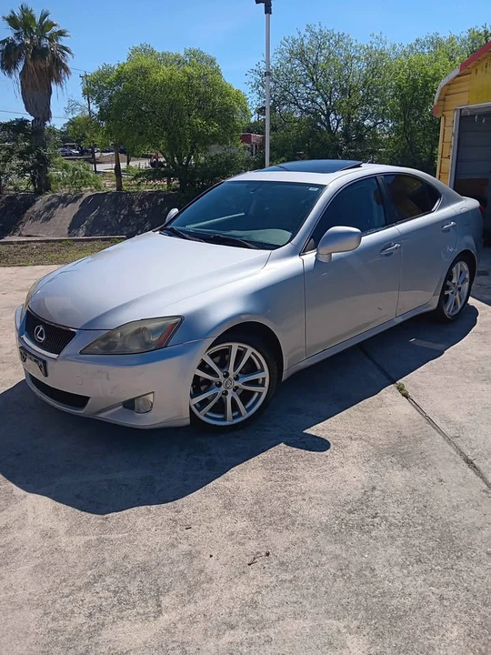 2007 Lexus IS 2nd Gen - Image 2 of 11
