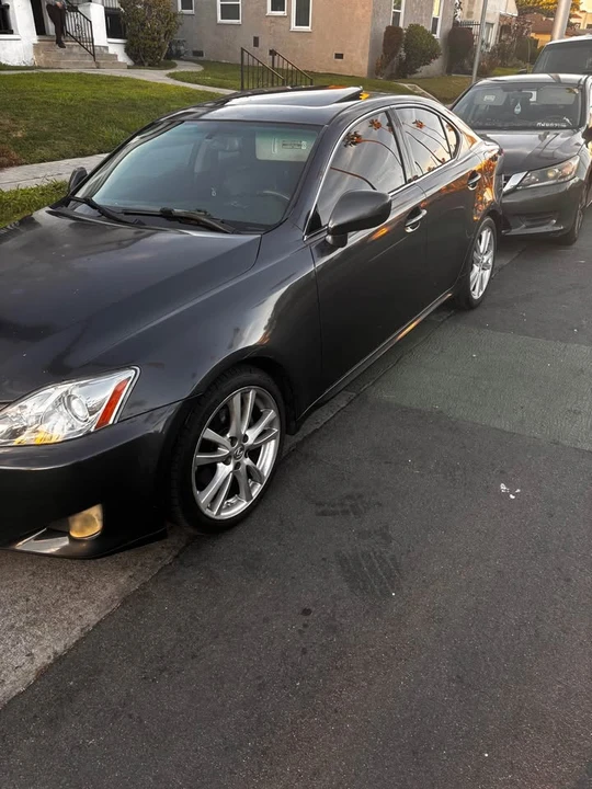 2007 Lexus IS 2nd Gen - Image 4 of 12