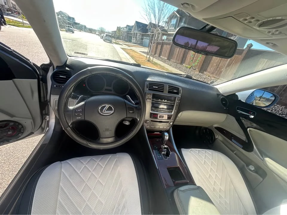 2007 Lexus IS 2nd Gen - Image 11 of 15