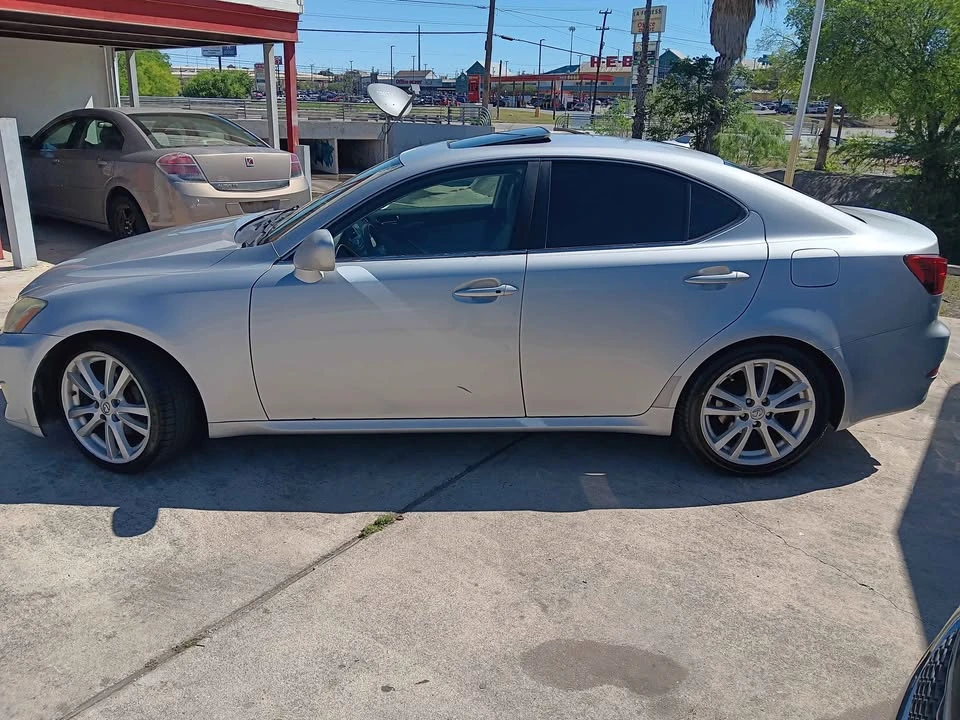 2007 Lexus IS 2nd Gen - Image 3 of 11