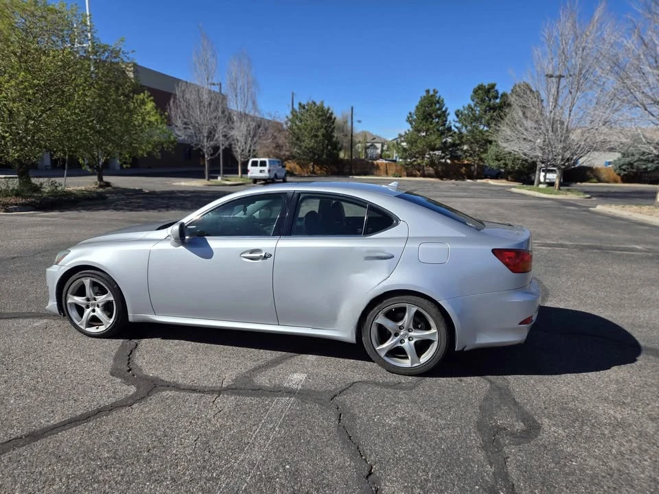 2007 Lexus IS 2nd Gen - Image 11 of 18