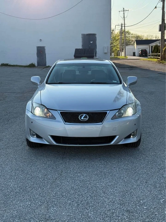 2007 Lexus IS 2nd Gen - Image 2 of 18